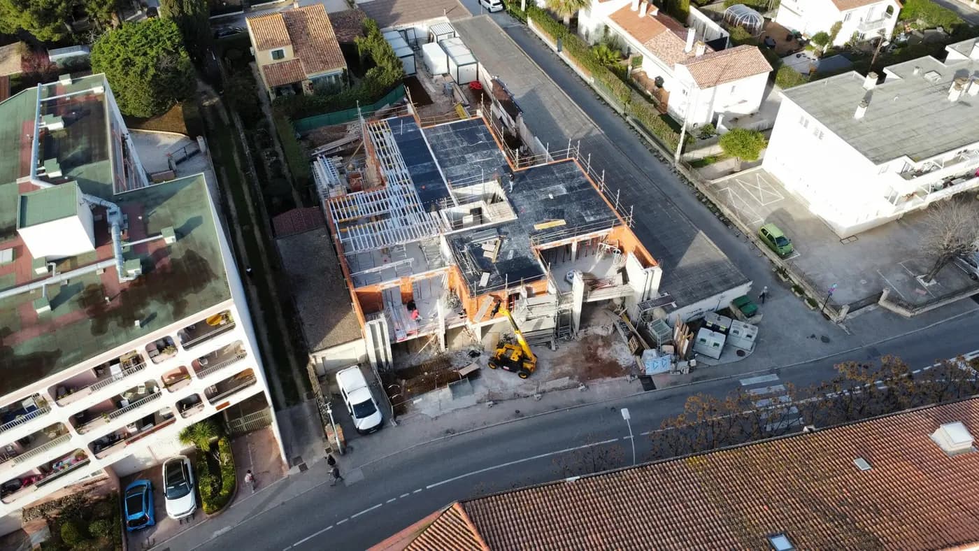 15 février 2024 coffrage du plancher bas du 2ème étage