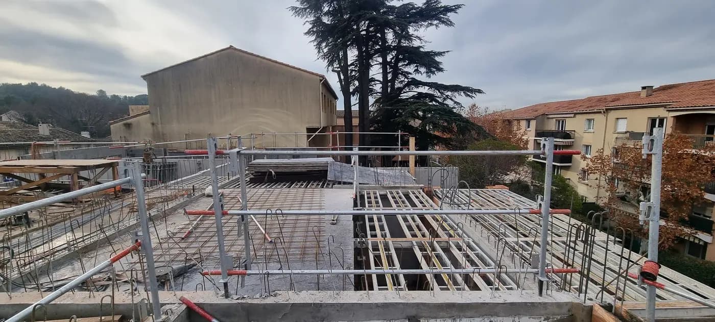 12 décembre 2023 plancher bas 2ème étage en cours